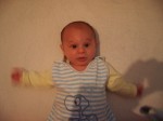 Jakubko_2005_12_09_006 * Rozmazane, ale vystizne<br>
Takto rychlo sa dokazem hybat...
 * 2304 x 1728 * (1.35MB)