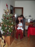 Jakubko_2005_12_25_012 * Aj tu sme vsetci traja * 1728 x 2304 * (2.24MB)